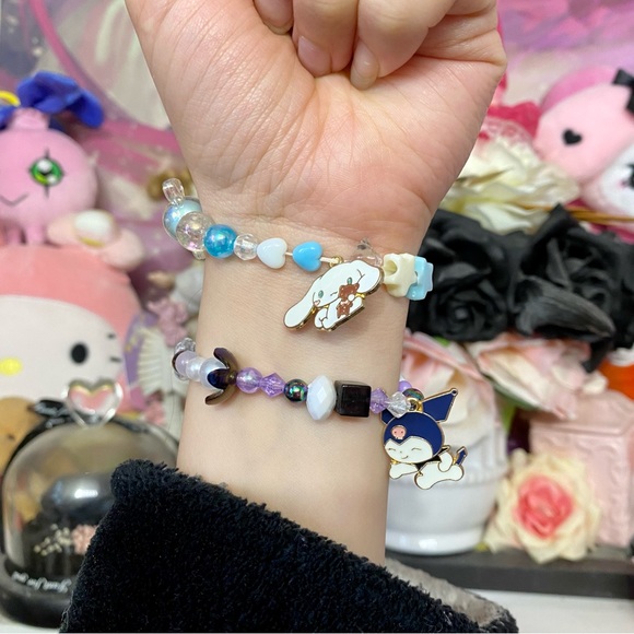 Sanrio Kuromi & Cinnamoroll Decora Beads Kawaii Bracelet Set - Picture 4 of 7